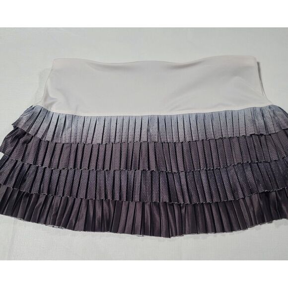 Lucky In Love Ruffle Skort Sz M Golf Tennis Beach Stretch Pleated Blk Wht Ombre - Picture 3 of 8